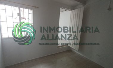 casa en arriendo en la castellana. Cod A17338