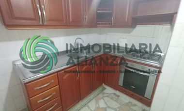 casa en arriendo en la castellana. Cod A17338