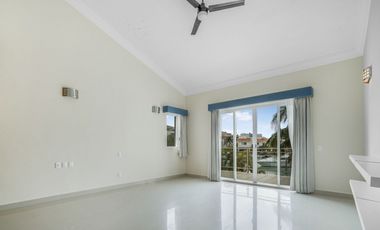 Casa en renta de 4 recámaras en Isla Dorada Zona Hotelera Cancún