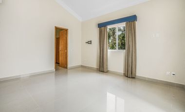 Casa en renta de 4 recámaras en Isla Dorada Zona Hotelera Cancún