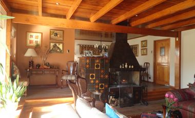 ¡OPORTUNIDAD! Destacable y Confortable propiedad en venta