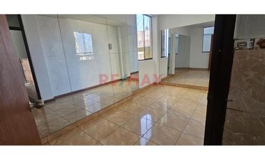 Departamento En Venta – 4To Piso Con Vista Exterior Urb. Razuri