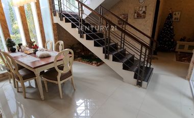 Rumah Asri Full Furnished Di Setramurni Bandung