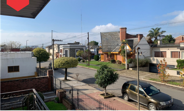 Excepcional Chalet (Calle 28 e/29 y 31)
