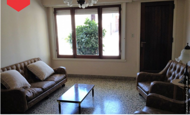 Excepcional Chalet (Calle 28 e/29 y 31)