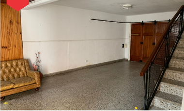 Excepcional Chalet (Calle 28 e/29 y 31)