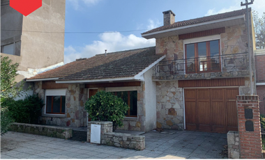Excepcional Chalet (Calle 28 e/29 y 31)