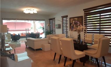 CASA AMOBLADA 4REC + PISCINA EN CLAYTON VILLAGE