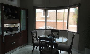 CASA AMOBLADA 4REC + PISCINA EN CLAYTON VILLAGE