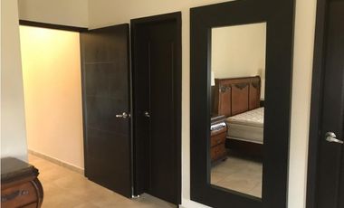 CASA AMOBLADA 4REC + PISCINA EN CLAYTON VILLAGE