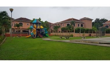 CASA AMOBLADA 4REC + PISCINA EN CLAYTON VILLAGE