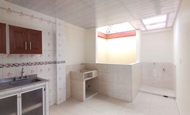 apartamento en arriendo en urb. el bosque. Cod A108229