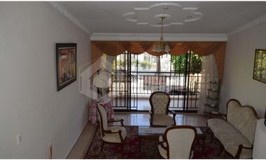 CASA AMPLIA EN VENTA JARDIN SANTA MARTA