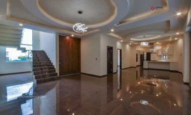 Casa de Lujo Nueva en Provenza Zona Sur