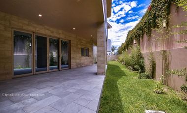 Casa de Lujo Nueva en Provenza Zona Sur