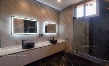 Casa de Lujo Nueva en Provenza Zona Sur