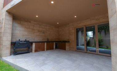 Casa de Lujo Nueva en Provenza Zona Sur