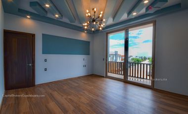 Casa de Lujo Nueva en Provenza Zona Sur