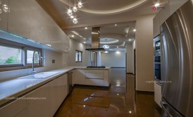 Casa de Lujo Nueva en Provenza Zona Sur