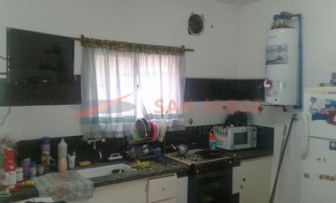 Casa ubicada en barrio Constitución