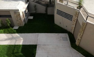 Edificio de categoría, Bv. Evita esquina Bernardino Rivadavia, Moreno, exclusivas unidades en alquiler de 2 ambientes, Primer piso.-