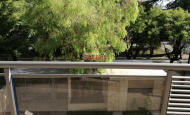 Edificio de categoría, Bv. Evita esquina Bernardino Rivadavia, Moreno, exclusivas unidades en alquiler de 2 ambientes, Primer piso.-