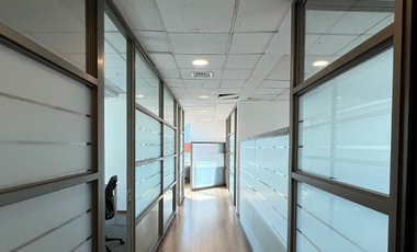 Oficina en Arriendo en Torre Paris/ Metro Los Leones