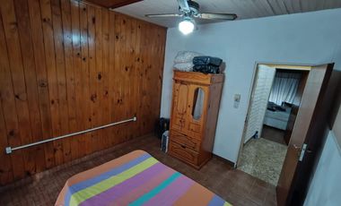 CASA CON QUINCHO TRISTAN SUAREZ