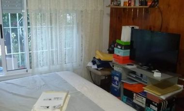 CASA CON QUINCHO TRISTAN SUAREZ
