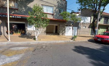 RENTA DE LOCAL COMERCIAL EN ESQUINA 2DA SECCION DE MOCTEZUMA 25M2