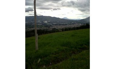 TERRENO VIA AL NEVADO CAYAMBE