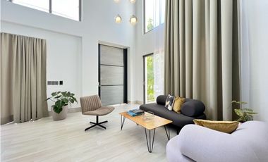 Barcelona de Indias - Venta de Casa Sector Sarria.