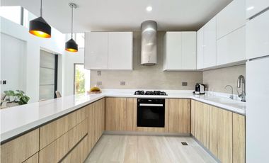 Barcelona de Indias - Venta de Casa Sector Sarria.