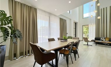 Barcelona de Indias - Venta de Casa Sector Sarria.