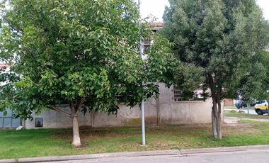 VENTA CHALET 4 AMB. MAS GALPON