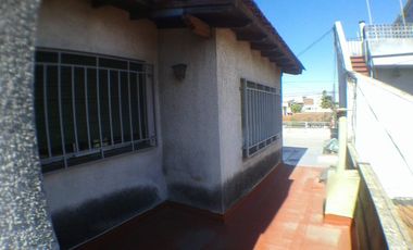 Casa en venta en Lanus Oeste