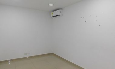 local en arriendo en santa lucia. Cod A86083