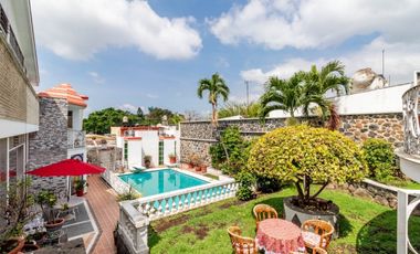 Excelente casa en venta en el corazón de Cuernavaca
