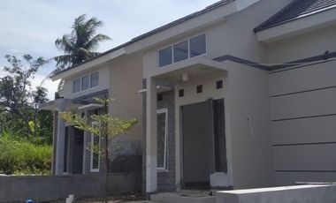 NUANSA VILLA. Design Minimalis, Murah, dan Strategis arah NYIA