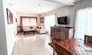 Casa en venta - 5 Dormitorios 5 Baños 2 Cocheras - 300Mts2 - Miramar