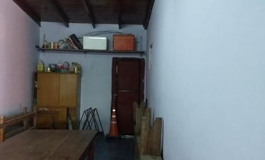 Barrio Santa Rosa Casa con Cochera Patio Próximo Transporte