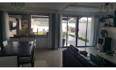 SE VENDE CASA EN PH GREEN VILLAGE LAS CUMBRES