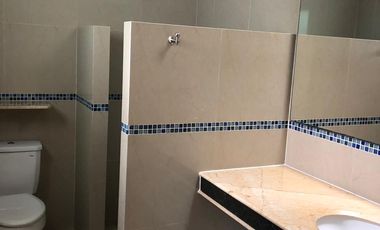 RENTA CASA EN FRACC PRIVADO LOMAS DE LAS AMERICAS MODERNA