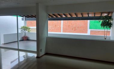 RENTA CASA EN FRACC PRIVADO LOMAS DE LAS AMERICAS MODERNA