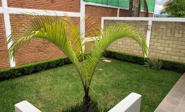 RENTA CASA EN FRACC PRIVADO LOMAS DE LAS AMERICAS MODERNA