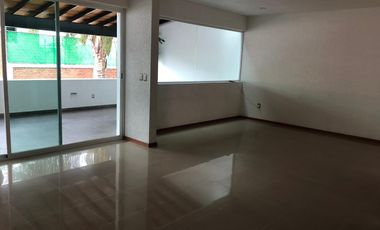 RENTA CASA EN FRACC PRIVADO LOMAS DE LAS AMERICAS MODERNA