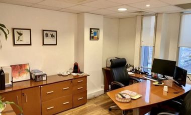 Oficina en Arriendo en Edificio Santiago 2000/ Calle Huerfanos