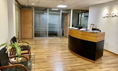 Oficina en Arriendo en Edificio Santiago 2000/ Calle Huerfanos