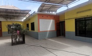 Se Arrienda Amplia casa/local/oficinas Ex Jardin Infantil, Arica