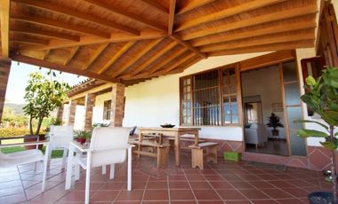Hermosa finca en Marinilla vereda la rivera a 10 minutos del pueblo